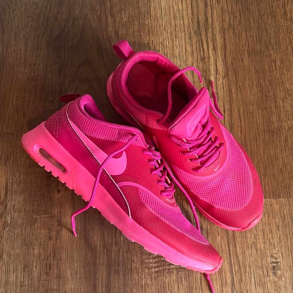 Size 8.5 -Nike Air Max Thea Pink - 599409-604